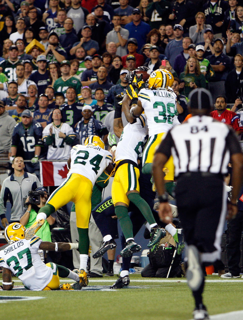 Green Bay Packers v Seattle Seahawks