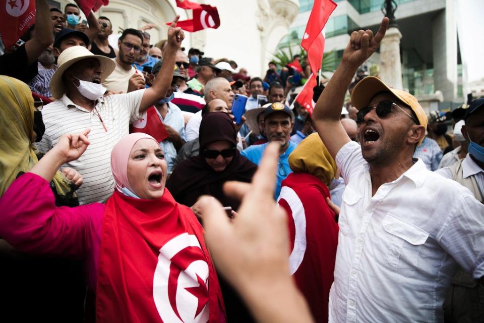 Tunisia Protests (Copyright 2021 The Associated Press. All rights reserved)