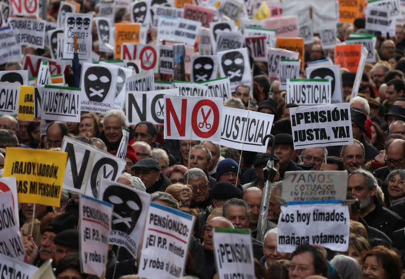 En la imagen, la manifestación de los pensionistas en Madrid, el 17 de marzo de 2018. REUTERS/Sergio Pérez