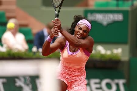 Tennis - French Open - Roland Garros, Paris, France - 28/5/15. Women's Singles - USA's Serena Williams in action during the second round. REUTERS/Jason Cairnduff