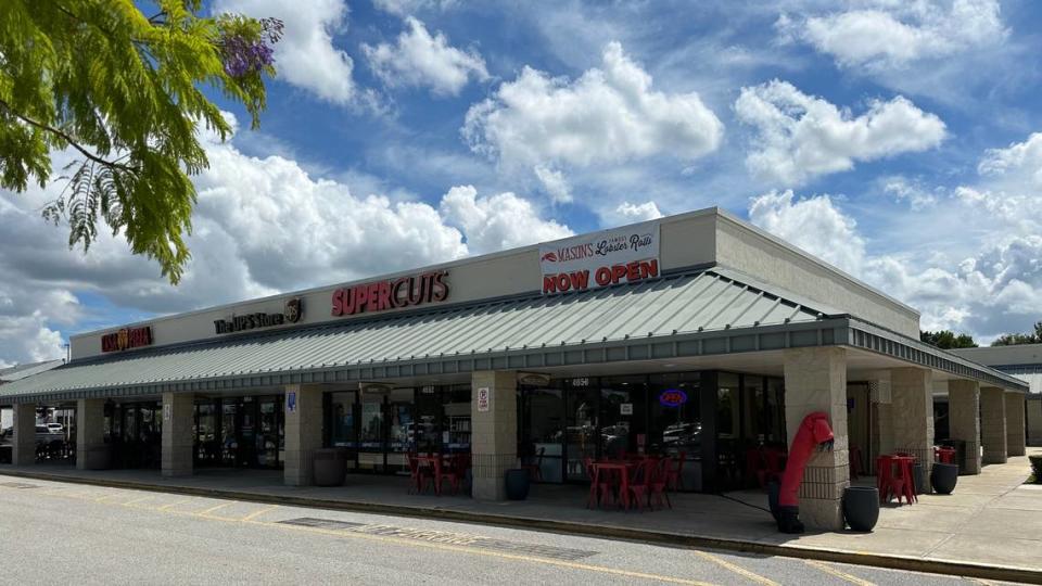 Mason’s Famous Lobster Rolls recently opened in the Braden River Plaza shopping center at 4650 State Road 64 E., Bradenton.