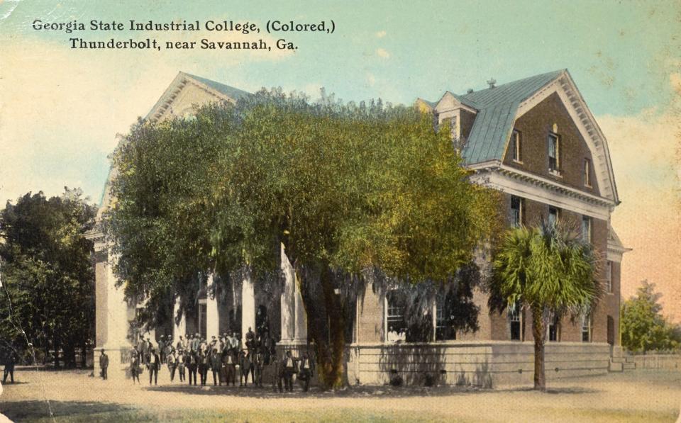 Georgia State Industrial College [now Savannah State University], circa 1914. Palumbo collection of Savannah-area materials, Item 1121-070_0066.