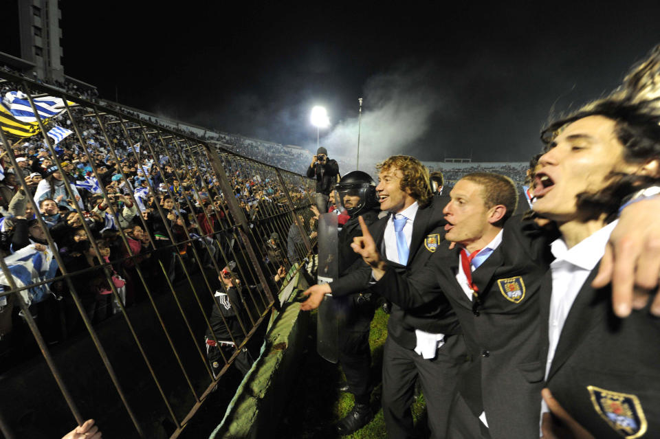 Uruguay celebrando su Copa América de 2011. (PABLO PORCIUNCULA/AFP via Getty Images)