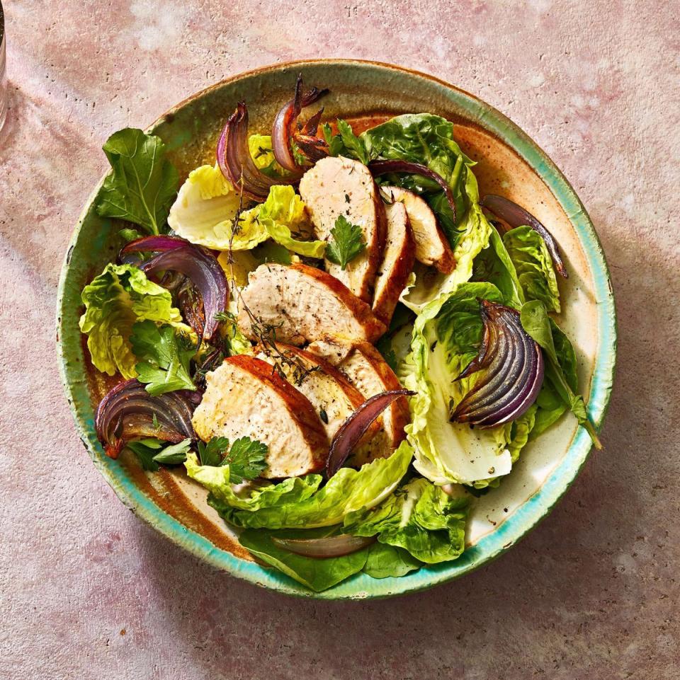 29) Balsamic Chicken and Onion Salad