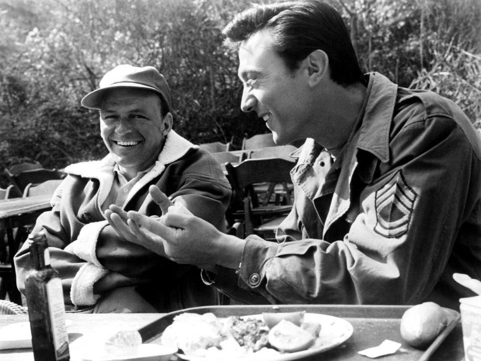 Frank Sinatra, Laurence Harvey in "The Manchurian Candidate"