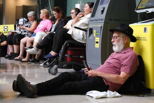 Aeropuertos en todo el mundo presentaron problemas por fallo informático