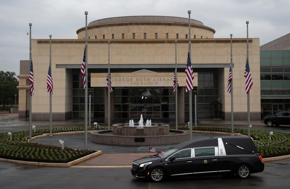 The hearse carrying the body of former US President George H.W. Bush arrives for the internment ceremony at the George H.W. Bush Presidential Library and Museum in College Station, Texas, on Dec. 6, 2018. (Photo: Andrew Caballero-Reynolds/AFP/Getty Images)