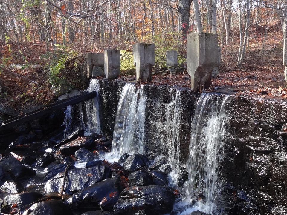 rhode island dam