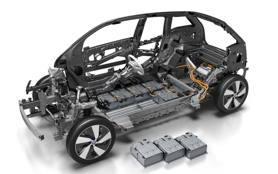 BMW i3 cutway, showing batteries