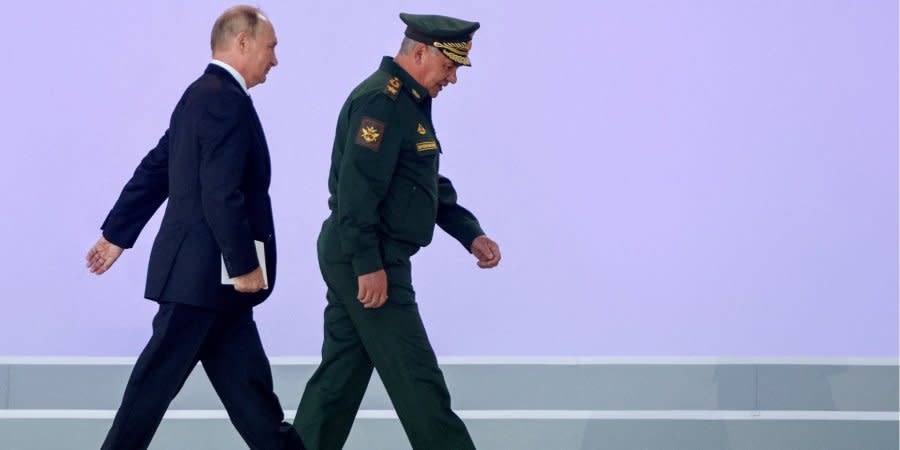 Russian dictator Vladimir Putin and Russian Defense Minister Sergei Shoigu at a military exhibition in Moscow, August 15, 2022