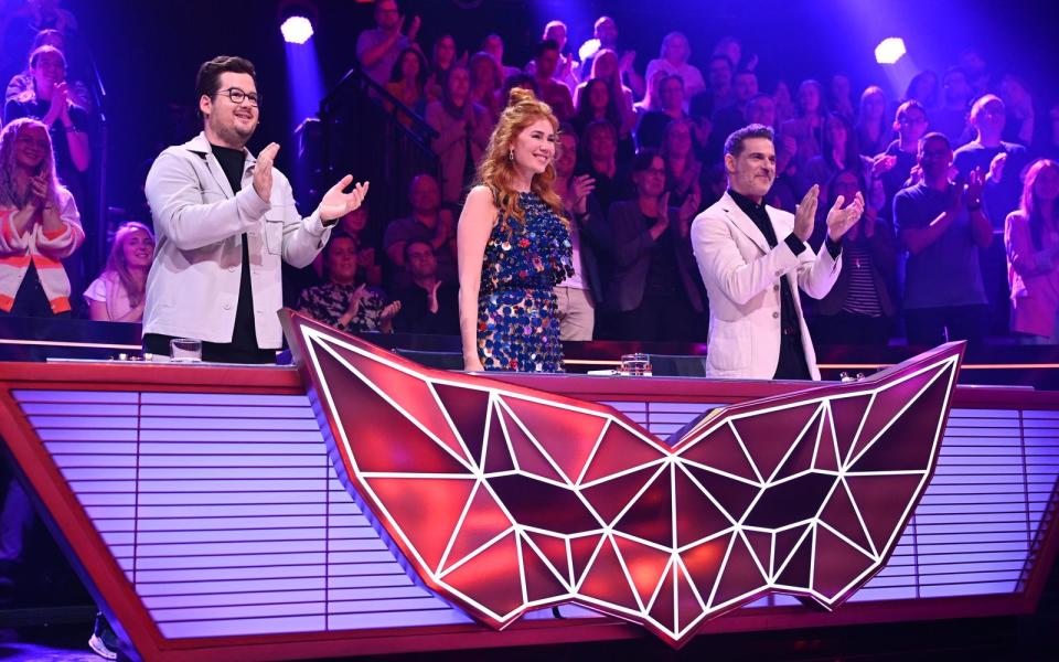 Das Stamm-Rate-Duo Palina Rojinski und Rick Kavanian wurde im Finale durch Rate-Gast Christ Tall (links) verstärkt. (Bild: ProSieben/Willi Weber)