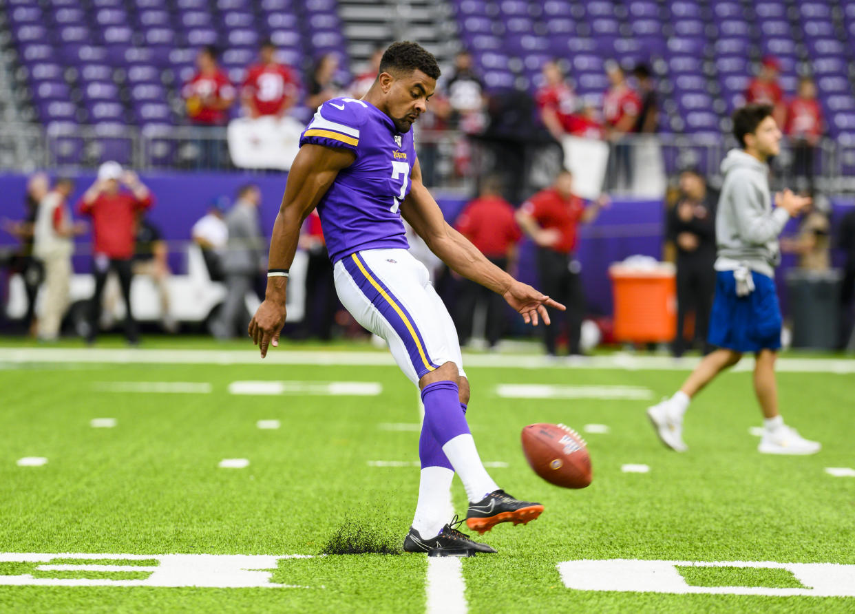 MINNEAPOLIS, MN - AUGUST 24: Kaare Vedvik #7 of the Minnesota Vikings kicks the ball before the preseason game against the Arizona Cardinals at U.S. Bank Stadium on August 24, 2019 in Minneapolis, Minnesota. (Photo by Stephen Maturen/Getty Images)