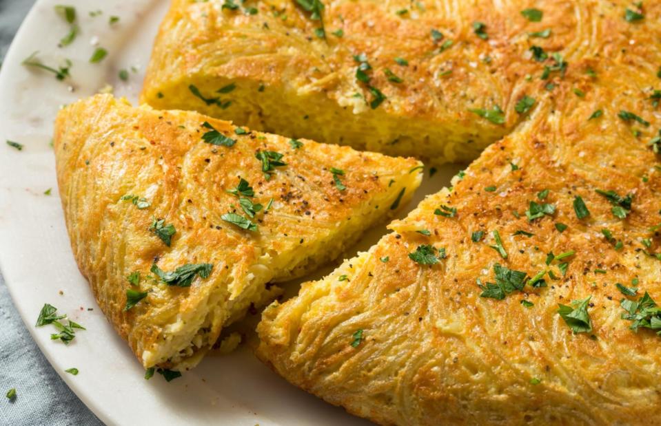 Ein leckeres Reste-Essen: Frittata di Spaghetti. (Bild: Brent Hofacker/Shutterstock)