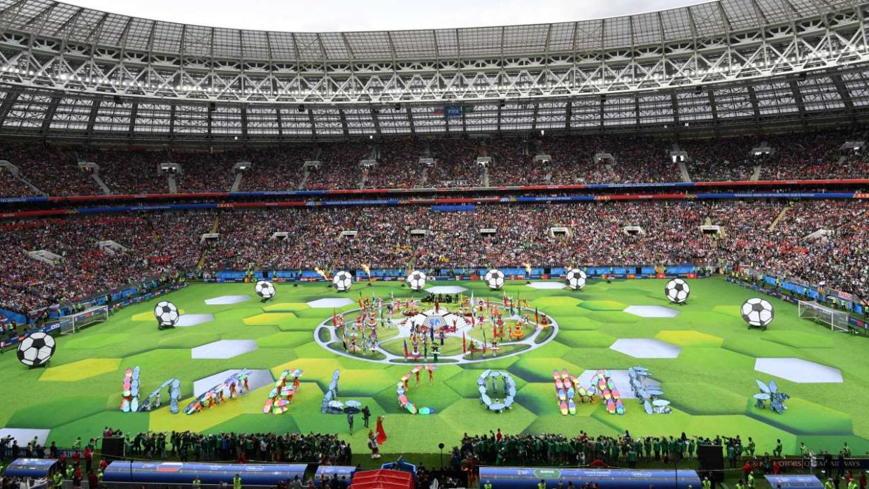 En 2018, la cérémonie d’ouverture de la Coupe du monde Russie 2018 au stade Luzhniki de Moscou, avait été l’occasion pour Robbie Williams de donner de la voix.