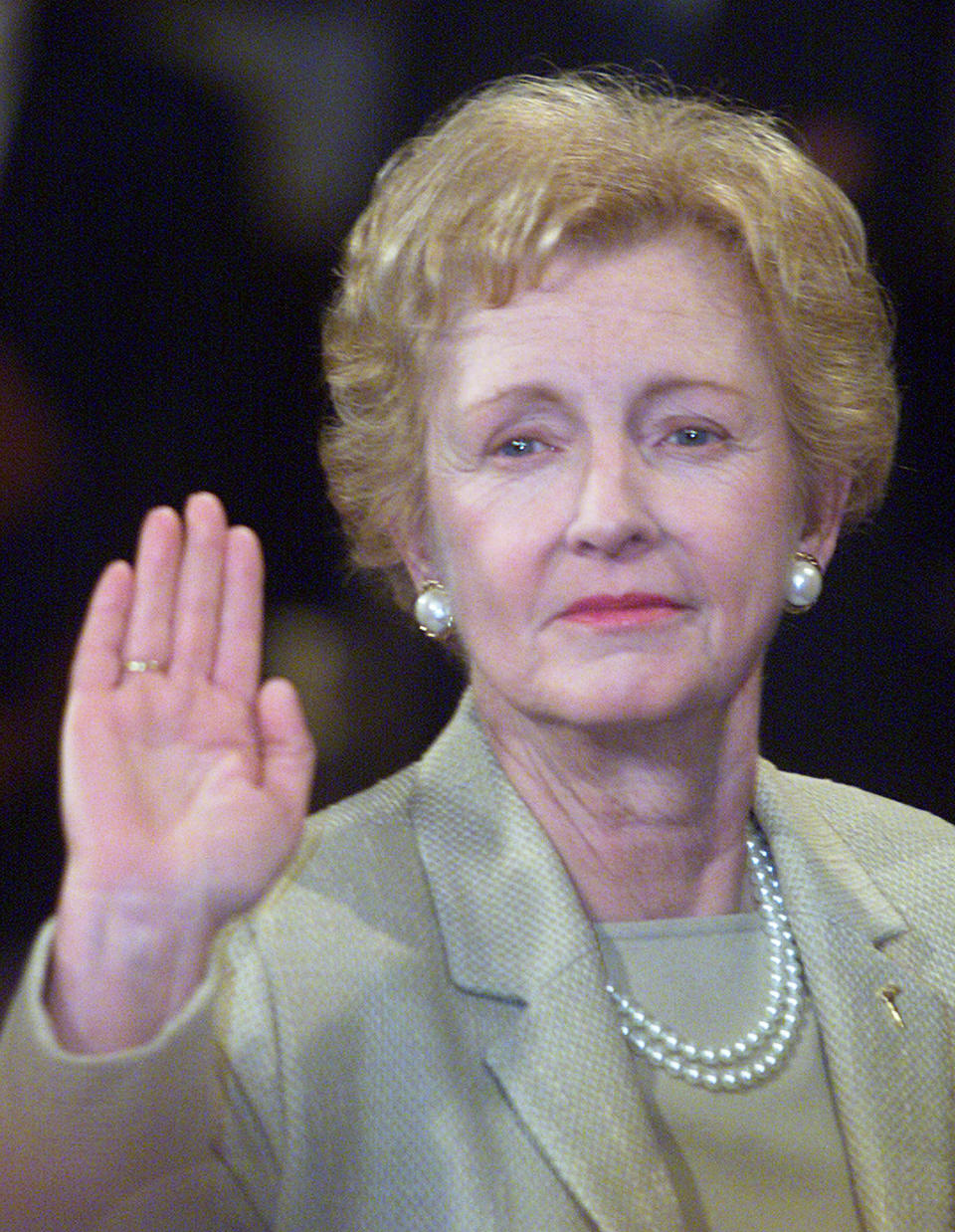 <a href="http://www.senate.gov/artandhistory/history/common/briefing/women_senators.htm"><strong>Served from:</strong></a> 2001-02  Sen. Jean Carnahan (D-Mo.) raises her right hand on January 3, 2001 during a swearing in ceremony in Washington. (Photo by Mark Wilson/Newsmakers) 