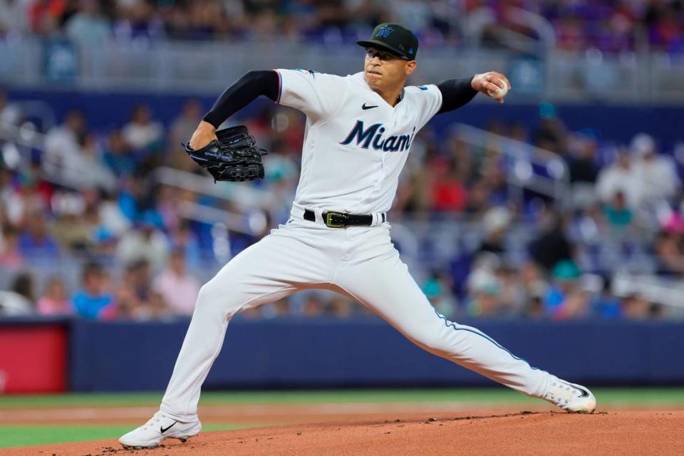 El abridor de los Marlins Jesús Luzardo permitió cuatro carreras con siete hits en cuatro entradas y dos tercios de labor ante los Tigres de Detroit, en el partido celebrado el 30 de julio de 2023 en Miami.