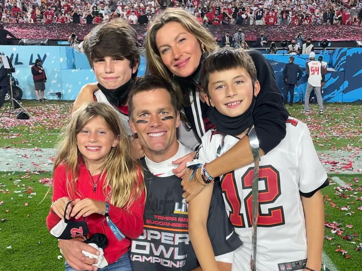 Tom Brady, Gisele Bundchen and family