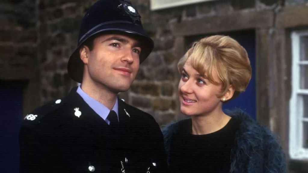 Heartbeat (1992) Season 3 Streaming