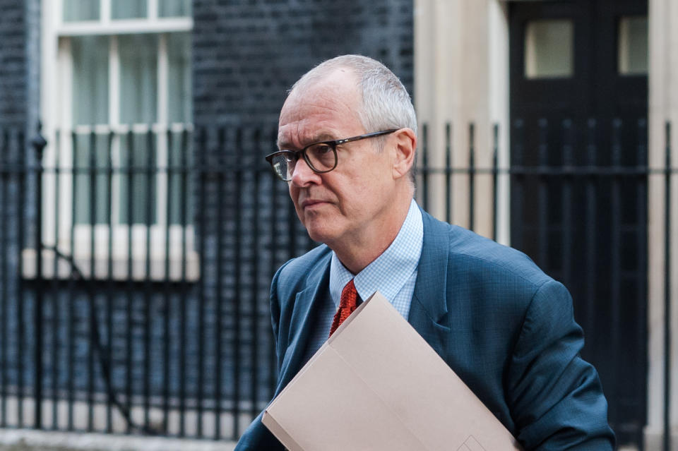 LONDON, UNITED KINGDOM - SEPTEMBER 30, 2020: Sir Patrick Vallance, the governments chief scientific adviser leaves Downing Street in central London to attend Cabinet meeting temporarily held at the Foreign Office to comply with social distancing guidelines due to the ongoing coronavirus pandemic, on 30 September, 2020 in London, England.- PHOTOGRAPH BY Wiktor Szymanowicz / Barcroft Studios / Future Publishing (Photo credit should read Wiktor Szymanowicz/Barcroft Media via Getty Images)