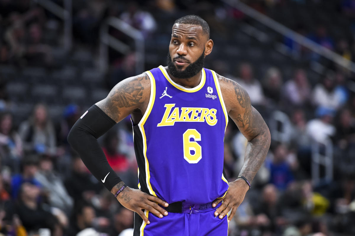 LeBron James is in the house at the Champions League final in Paris 👑