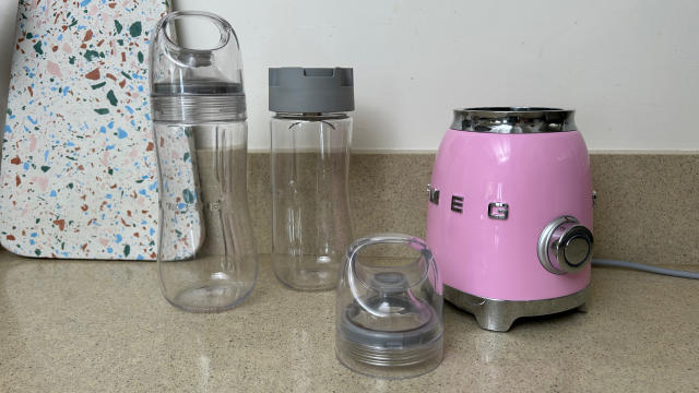 Introducing the Smeg Personal Blender