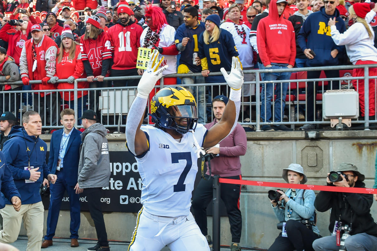 AP Top 25: Ohio State jumps Michigan, moves to No. 2. Washington