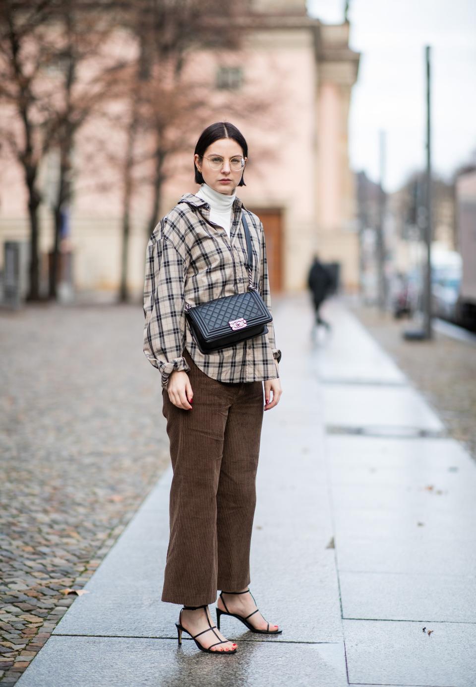 <p> Don&apos;t underestimate your thin knits. On breezy days, just adding a light&#xA0;turtleneck&#xA0;underneath a slightly undone flannel is the perfect fall layering piece. </p>
