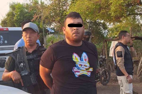 detención de "El Rojo" presunto implicado en el asesinato del exlíder de autodefensas hipólito mora