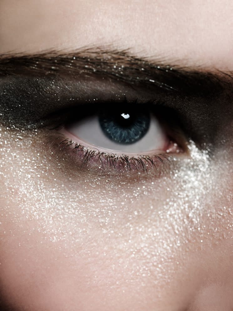 Sexy smokey eyes can be worn by everyone, no matter your eye shape. (Photo: Getty Images)