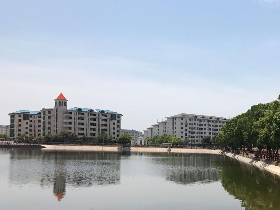 在中國湖南湘潭大學，傳出有一名研究生因偷拿外送餐點遭下毒殺害，同寢室友有重大嫌疑，已被依法刑事拘留。（翻攝自湘潭大學）