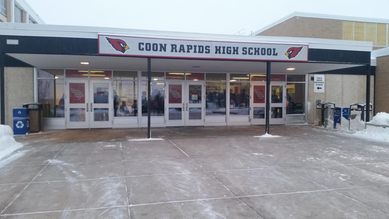 The front entrance of Coon Rapids High School during the winter of 2015.  (Josephwold/Wikimedia Commons)