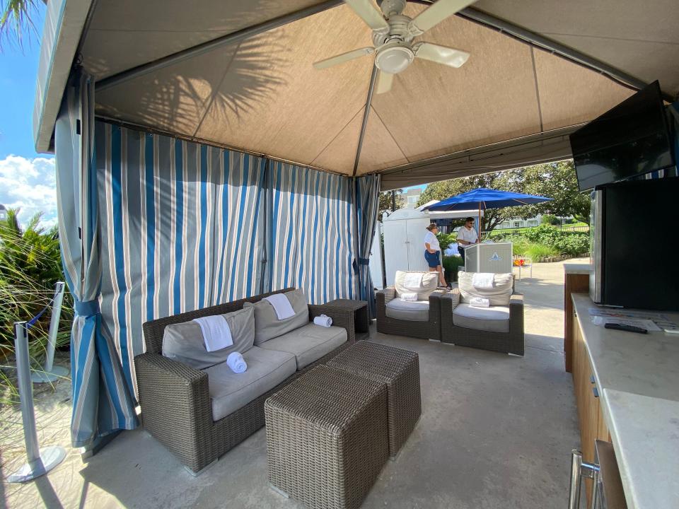 insider private cabana at disney's yacht club resort