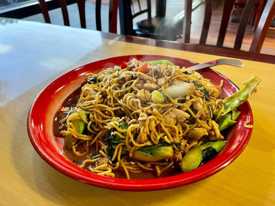 KB’s Thai Hut dishes are named after the owner’s nieces and nephews, such as Loi’s pad lo-lay crazy noodles.