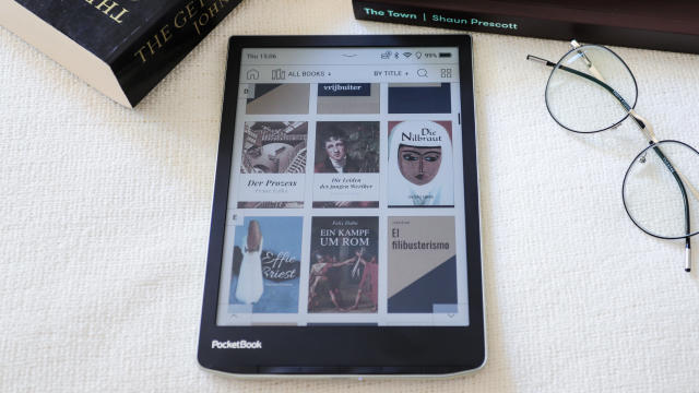 PocketBook InkPad Color 2 review: an old color screen on an improved  ereader