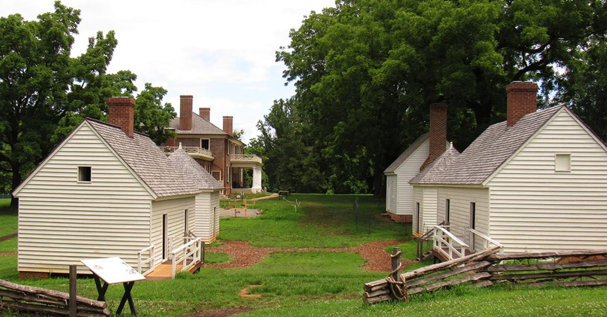 <span class="caption">Reconstructed slave cabins at James Madison's Montpelier in Virginia.</span> <span class="attribution"><span class="source">Stephen P. Hanna</span>, <span class="license">Author provided</span></span>