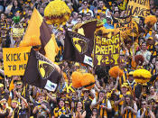 <p>Hawthorn fans bring the noise.</p>