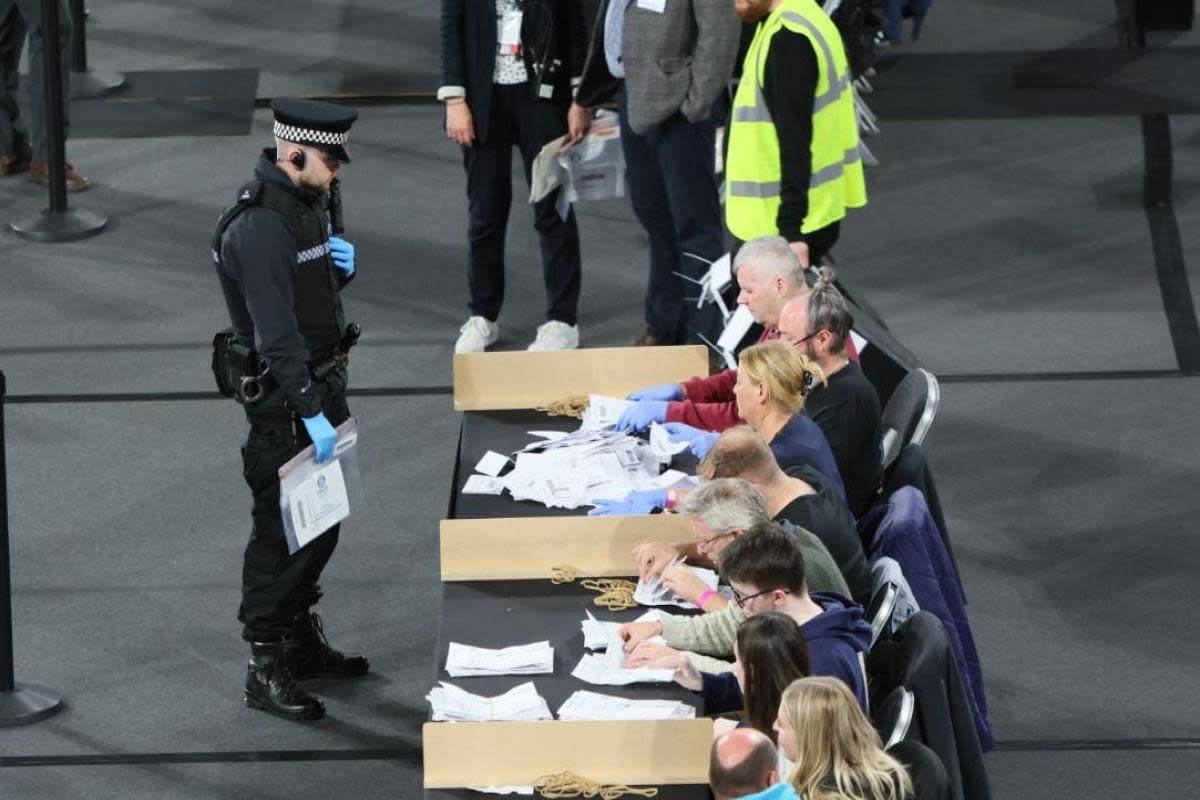 Police at Emirates <i>(Image: Colin Mearns)</i>