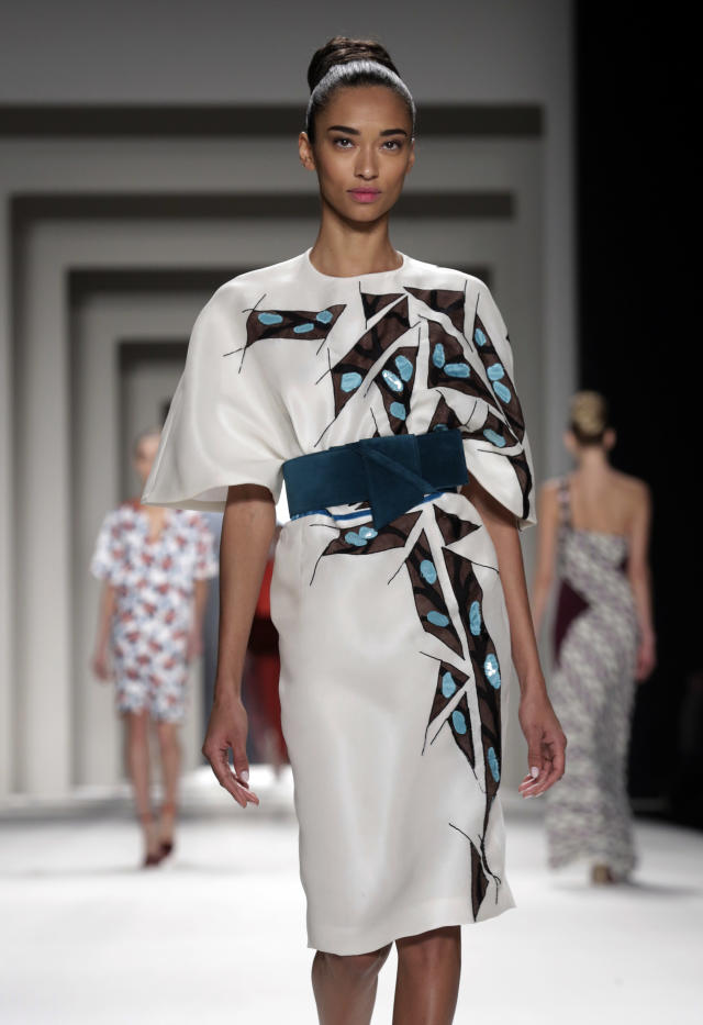 Geometric prints, luxe fabric at Carolina Herrera