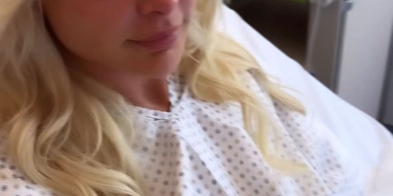 Ex-GNTM-Kandidatin Theresia Fischer meldete sich aus dem Krankenhaus. Ihre Beinverlängerung gehe "in die nächste Runde"<span class="copyright">Instagram / theresiafischer</span>