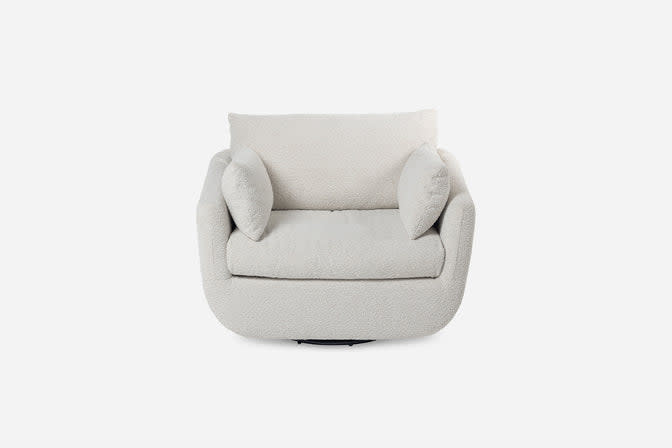 <p><a href="https://go.redirectingat.com?id=74968X1596630&url=https%3A%2F%2Fwww.albanypark.com%2Fproducts%2Fpark-swivel-armchair%3Fvariant%3D41011874562099&sref=https%3A%2F%2Fwww.harpersbazaar.com%2Ffashion%2Ftrends%2Fg40862148%2Fbest-housewarming-gifts%2F" rel="nofollow noopener" target="_blank" data-ylk="slk:Shop Now;elm:context_link;itc:0;sec:content-canvas" class="link ">Shop Now</a></p><p>Park Swivel Armchair</p><p>albanypark.com</p><p>$899.00</p><span class="copyright">albanypark.com</span>