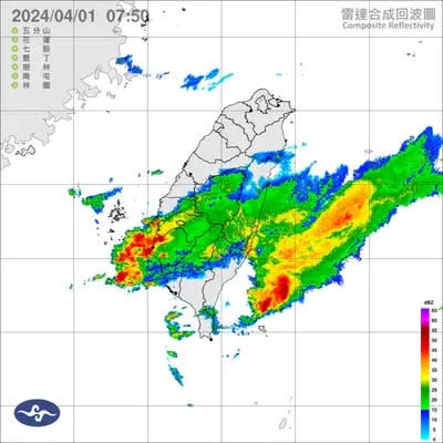 ▲對流雲系發展旺盛臺南地區發布大雷雨特報，臺南抽水站、抽水機啟動抽水。（圖／台南市政府提供）