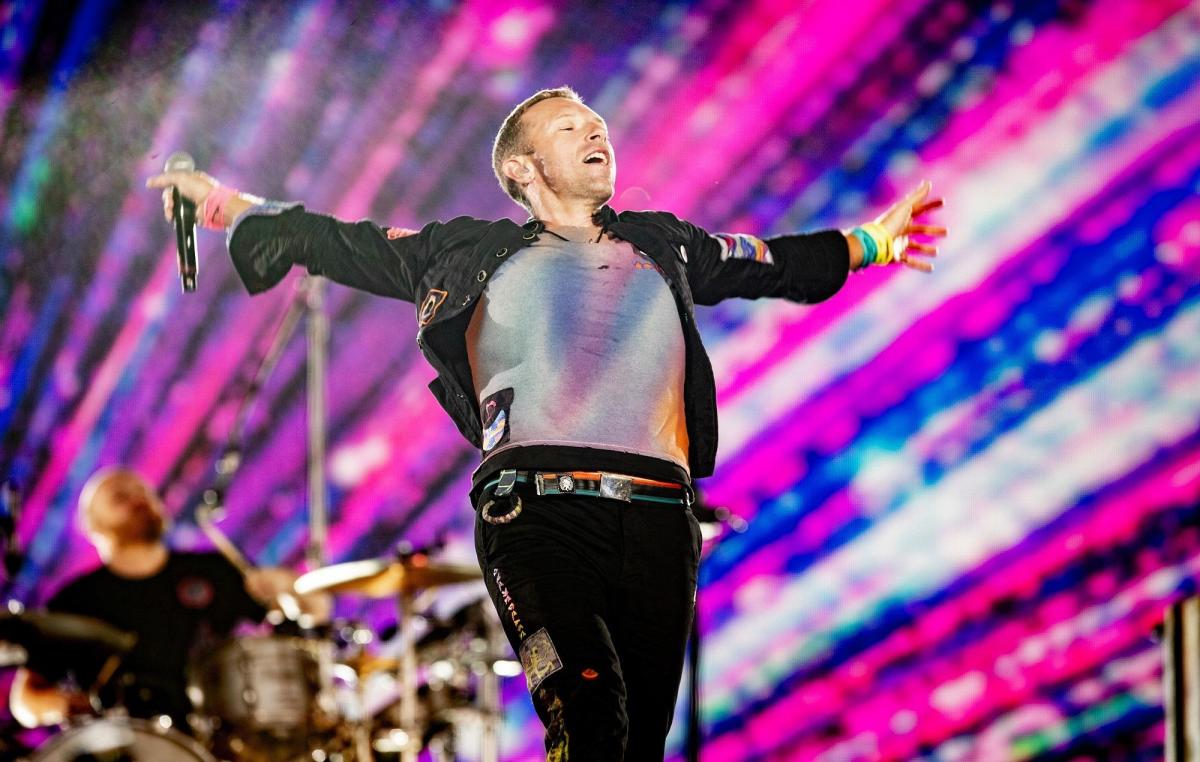 What is Coldplay’s setlist for Music of the Spheres tour? Songs they