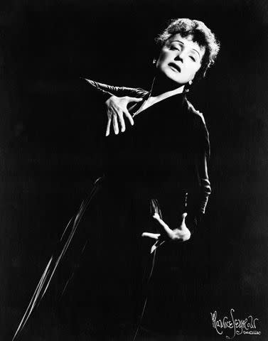 <p>Bettmann Archive</p> Edith Piaf