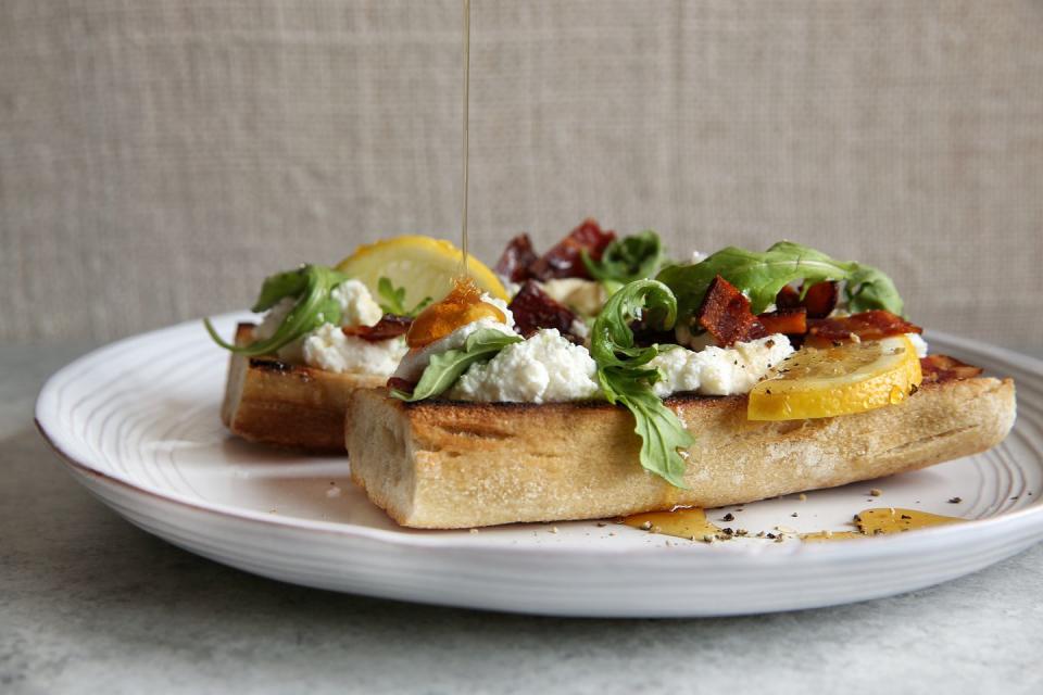 Bacon Tartines with Ricotta, Honey and Arugula