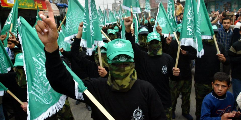 Hamas marching