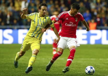 Football Soccer - Astana v Benfica - Champions League Group Stage - Group C - Astana Arena, Astana, Kazakhstan - 25/11/15 Astana's Nemanja Maksimovic in action against Benfica's Andreas Samaris REUTERS/Shamil Zhumatov