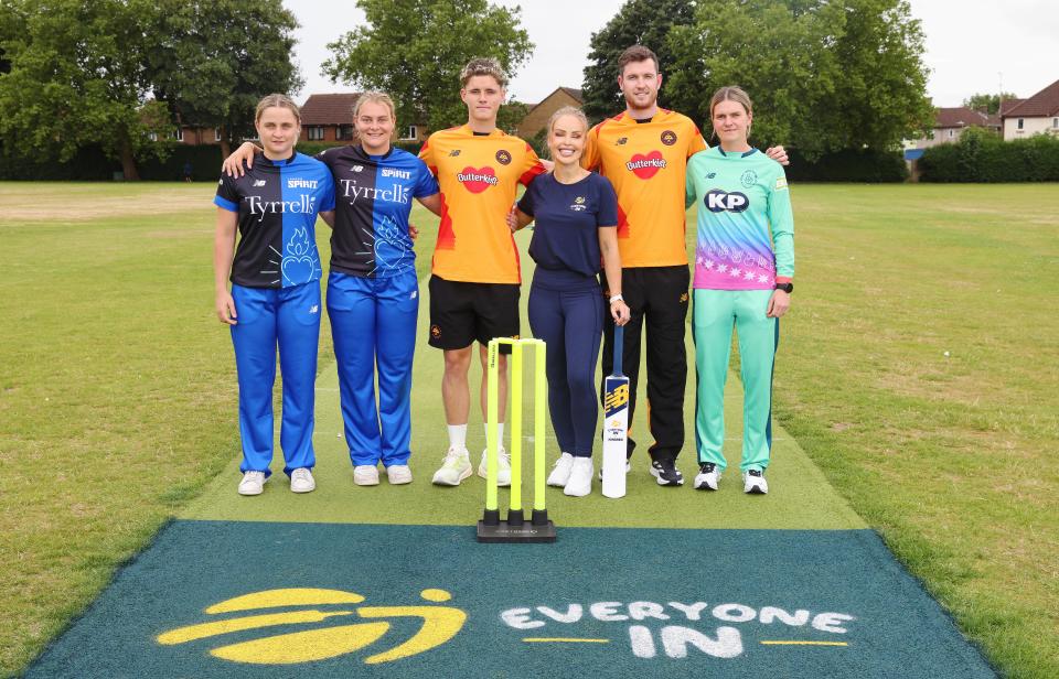 Paige Scholfield (far right) at a cricket-themed, family-friendly workout as part of KP Snacks 'Everyone In' campaign which will see 100 new grassroots cricket pitches installed across England & Wales (Joe Pepler/PinPep)