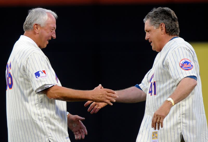 Former New York Mets pitchers Jerry Koosman and Tom Seaver shake hands during a celebration of the 40th anniversary of their 1969 World Championship in New York