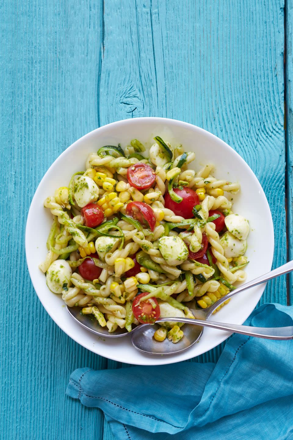 Pasta with Tomatoes, Zucchini, and Pesto