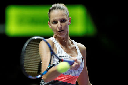 Tennis - WTA Tour Finals - Singapore Indoor Stadium, Singapore - October 22, 2017 Czech Republic's Karolina Pliskova in action during her group stage match with USA's Venus Williams REUTERS/Edgar Su